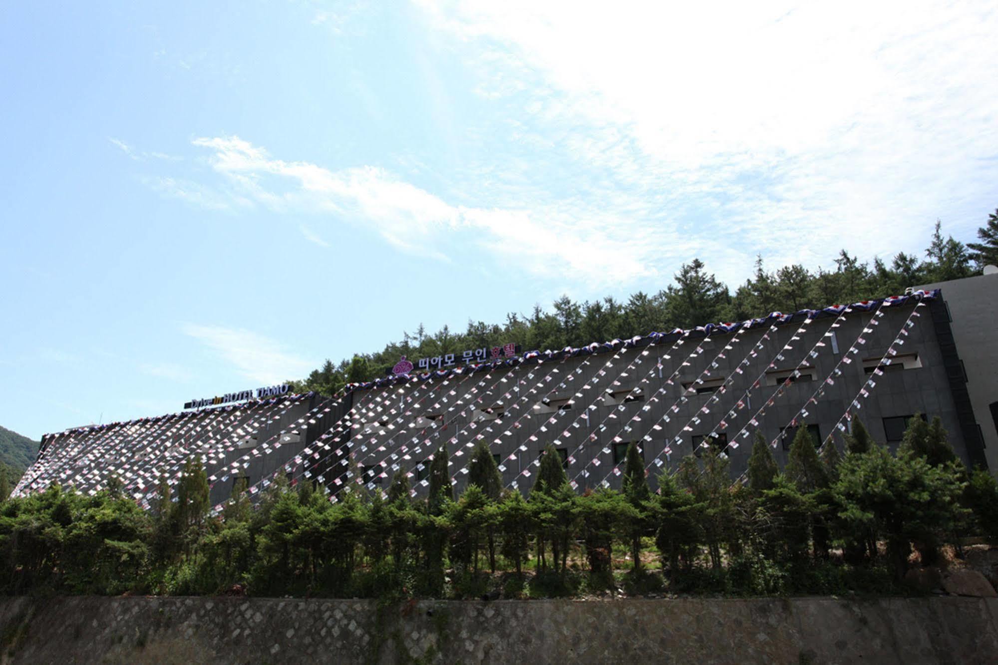 Drive In Hotel Tiamo Pocheon Bagian luar foto