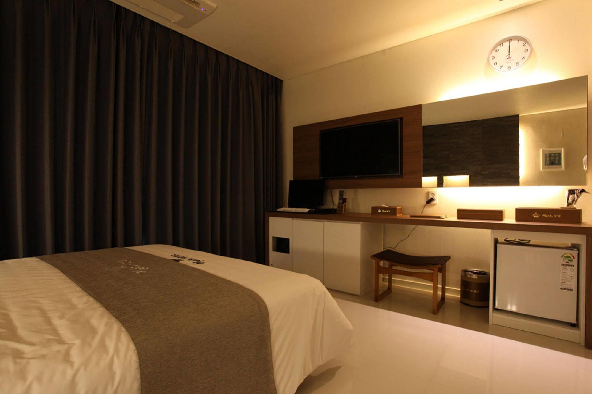 Drive In Hotel Tiamo Pocheon Bagian luar foto